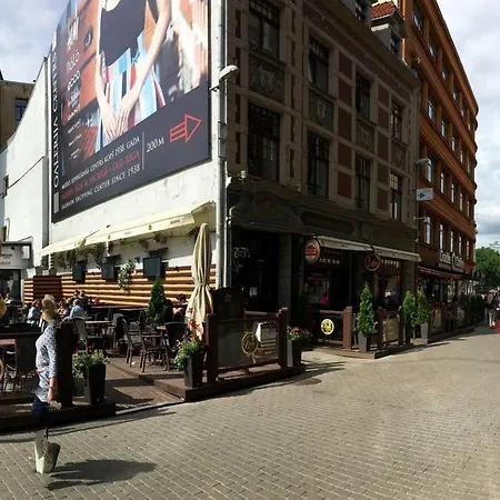 Luxurious Old Апартаменты *