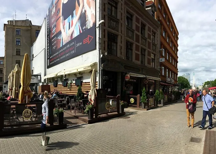 Luxurious Old Dzīvoklis *