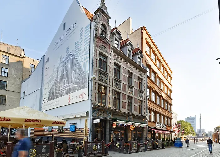 Luxurious Old Dzīvoklis